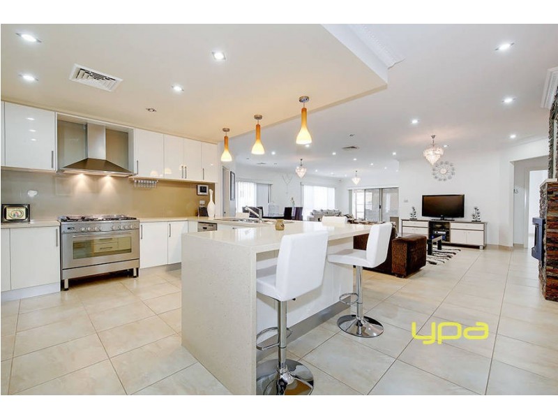 123 Hayfield Road, Roxburgh Park VIC 3064