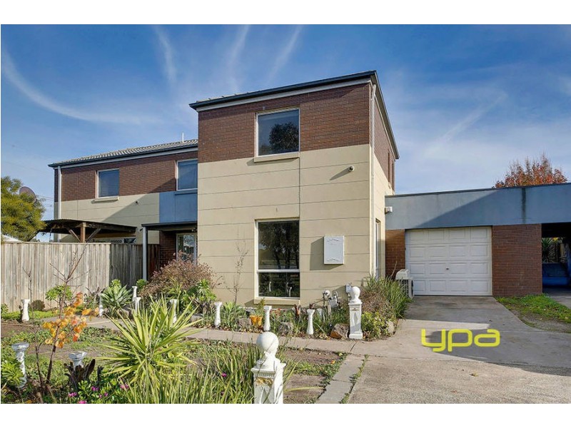 16 Viewbank Circuit, Roxburgh Park VIC 3064