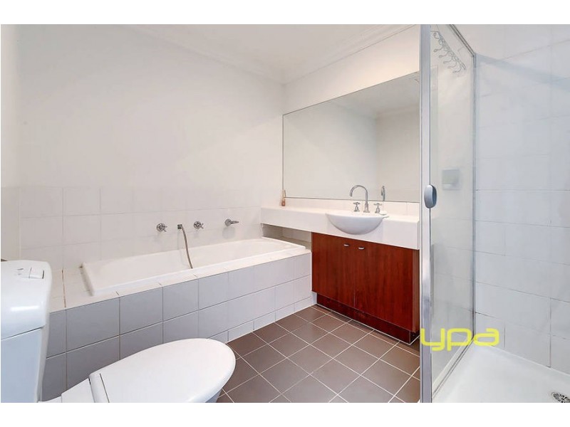 16 Viewbank Circuit, Roxburgh Park VIC 3064