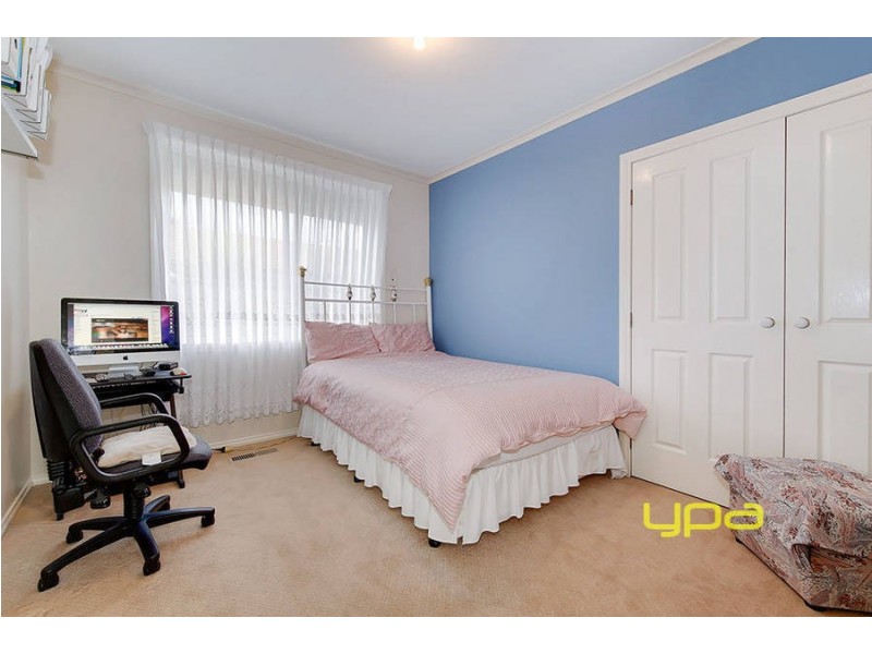 9 Harvey Court, Roxburgh Park VIC 3064