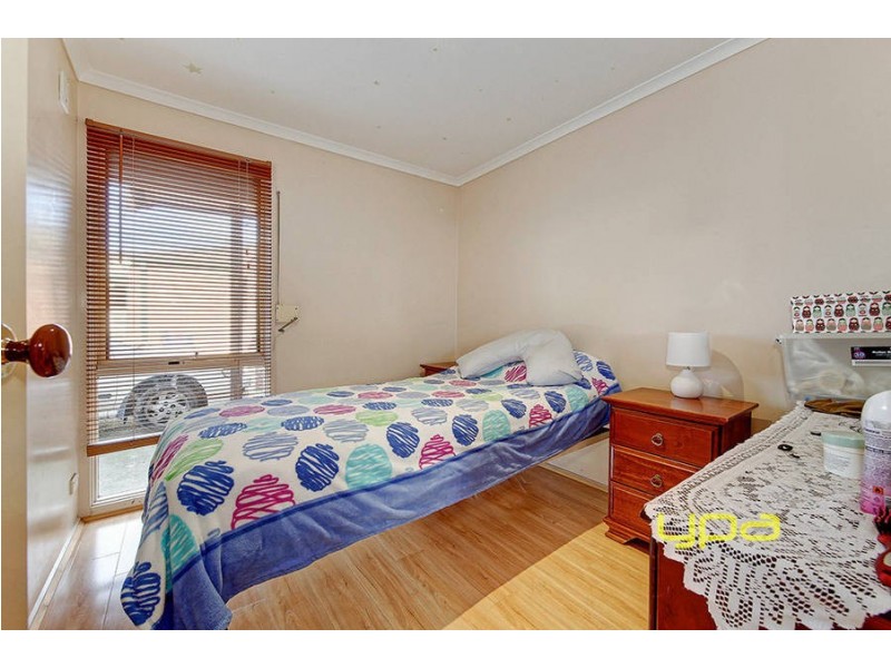 1/10 Mitta Mitta Way, Meadow Heights VIC 3048