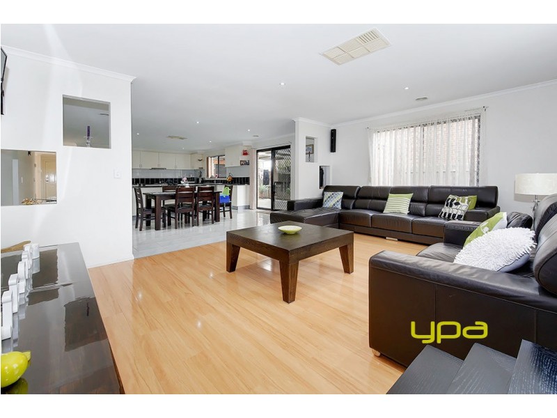 91 Hayfield Road, Roxburgh Park VIC 3064