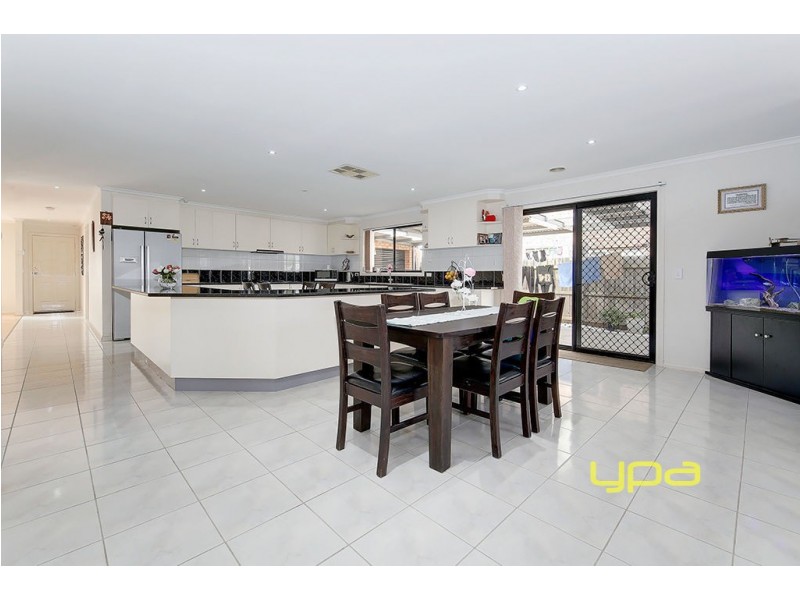 91 Hayfield Road, Roxburgh Park VIC 3064