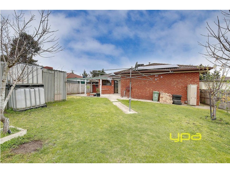 5 Buxton Court, Meadow Heights VIC 3048