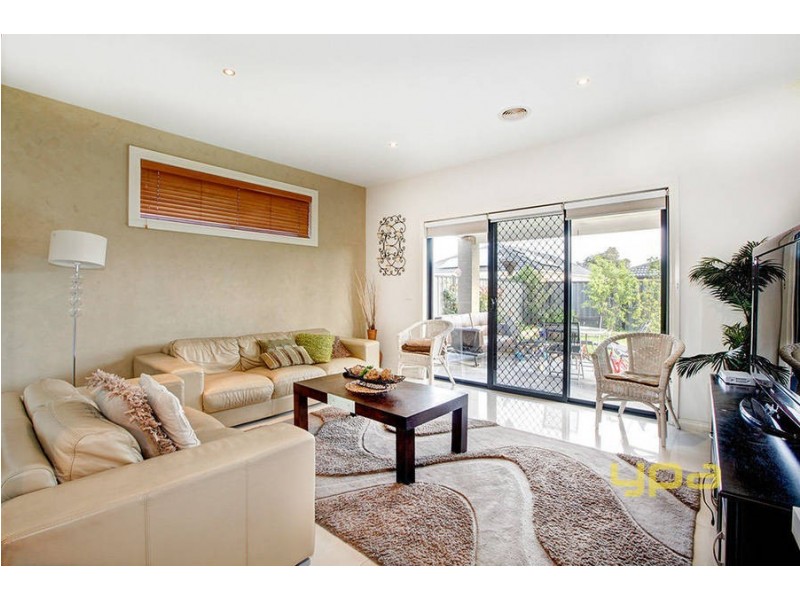 54 Serendip Crescent, Greenvale VIC 3059