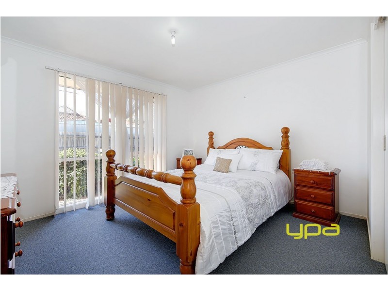 25 Harvey Court, Roxburgh Park VIC 3064