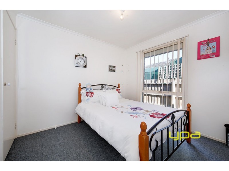 25 Harvey Court, Roxburgh Park VIC 3064