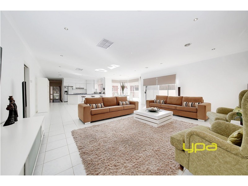 65 Sandover Drive, Roxburgh Park VIC 3064