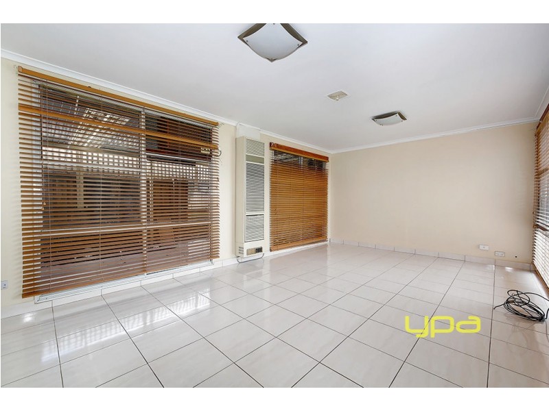 16 Canadian Court, Meadow Heights VIC 3048