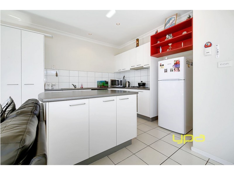 10 Whiltshire Drive, Roxburgh Park VIC 3064