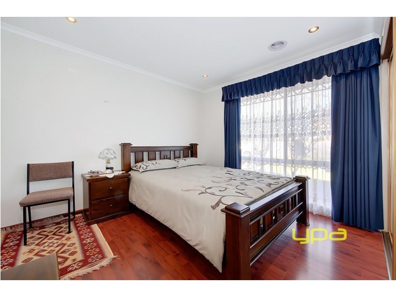 28 Jasmine Court, Meadow Heights VIC 3048