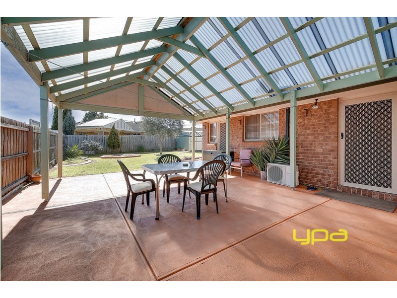 28 Jasmine Court, Meadow Heights VIC 3048