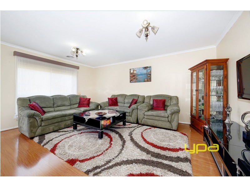 2/4 Nash Court, Meadow Heights VIC 3048