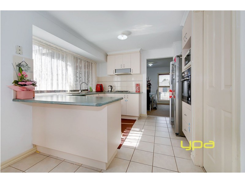 45 McIntyre Avenue, Roxburgh Park VIC 3064