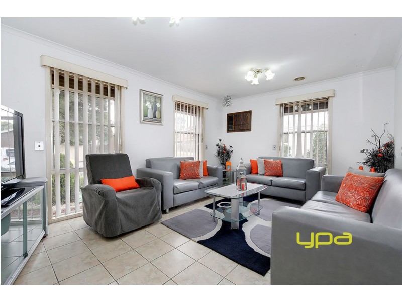 106 Longford Crescent, Coolaroo VIC 3048