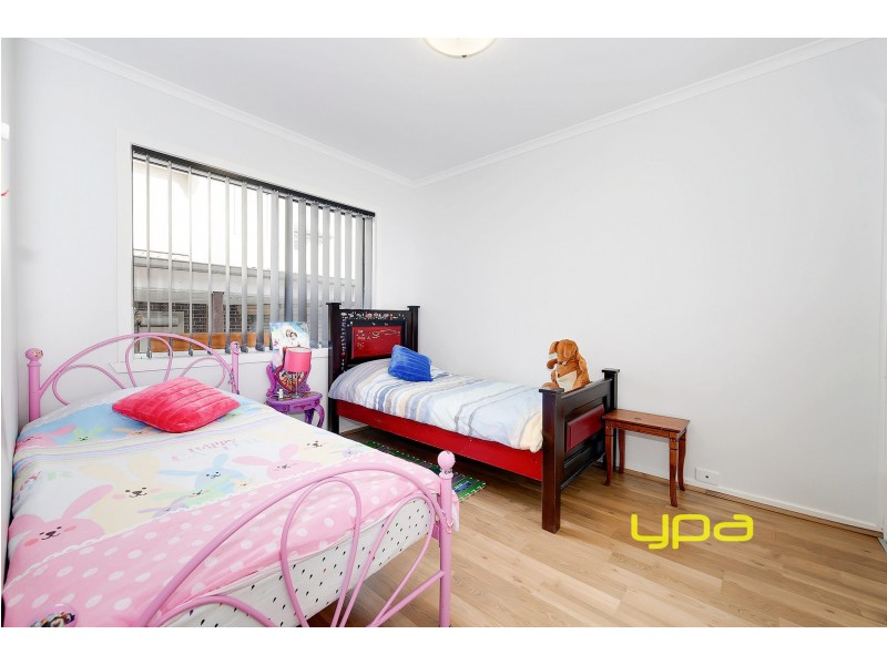 1/6 Mitchell Crescent, Meadow Heights VIC 3048