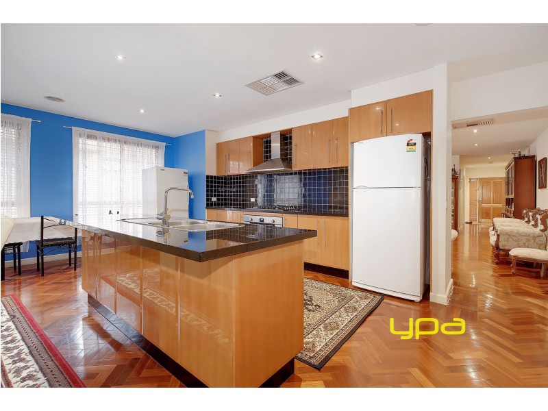 34 Villawood Avenue, Roxburgh Park VIC 3064