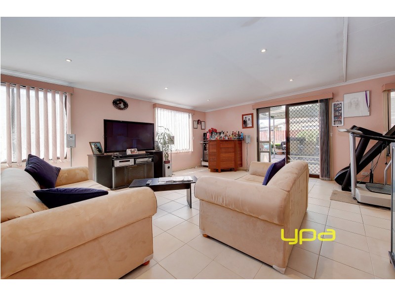 14 Ruby Court, Meadow Heights VIC 3048