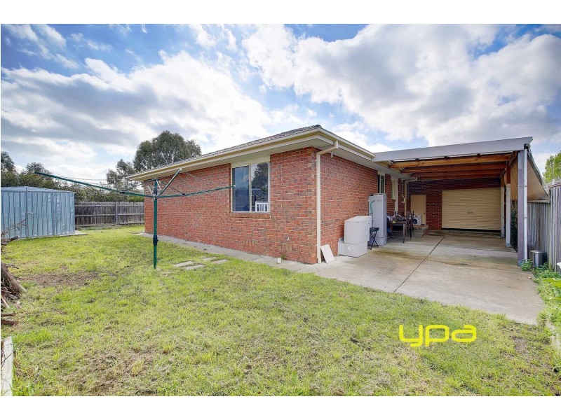 9 Limerick Court, Roxburgh Park VIC 3064