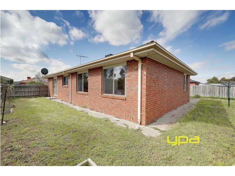 9 Limerick Court, Roxburgh Park VIC 3064