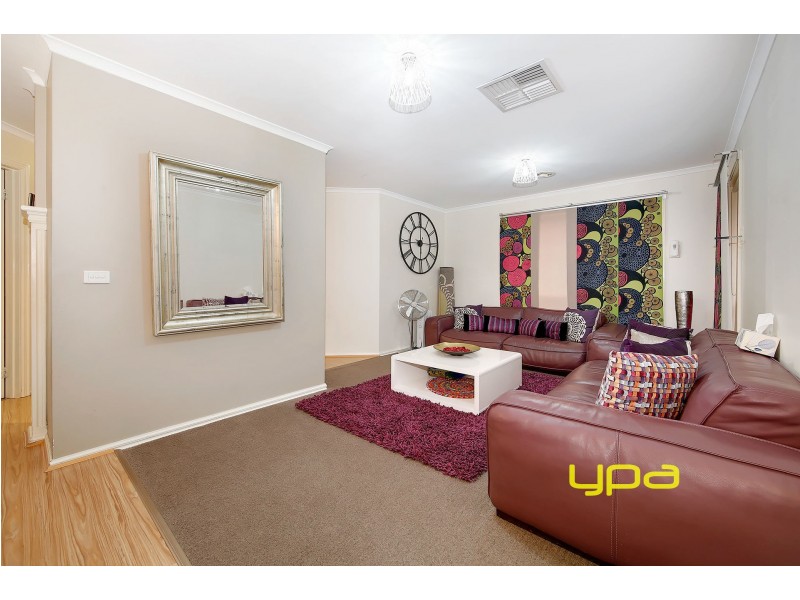 12 Honeysuckle Court, Meadow Heights VIC 3048