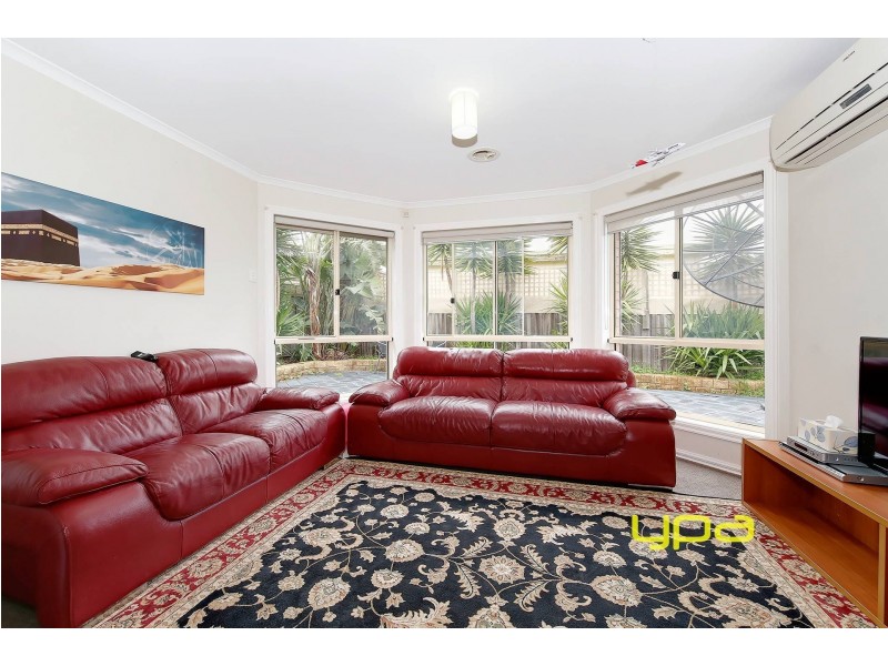 12 Honeysuckle Court, Meadow Heights VIC 3048