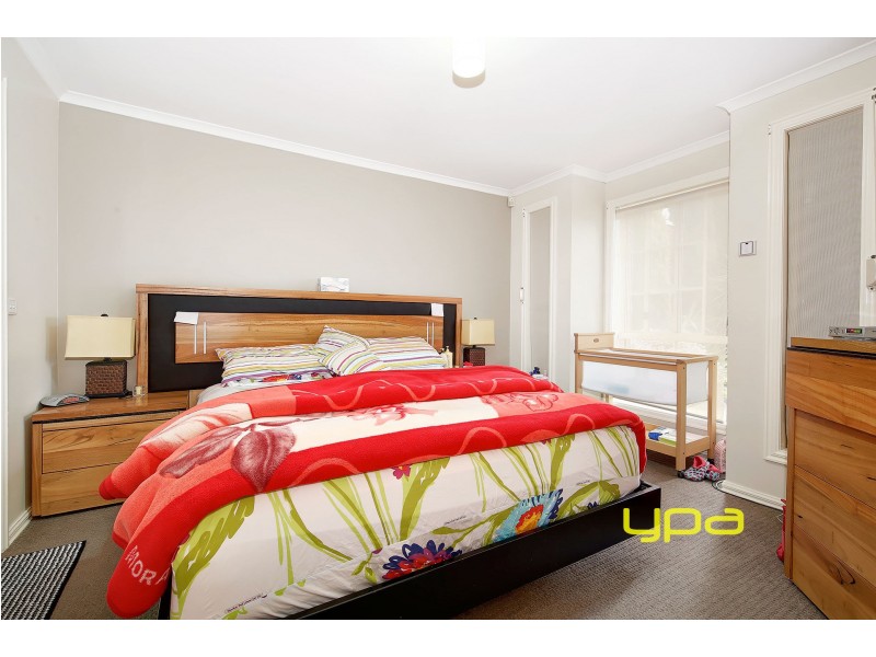 12 Honeysuckle Court, Meadow Heights VIC 3048