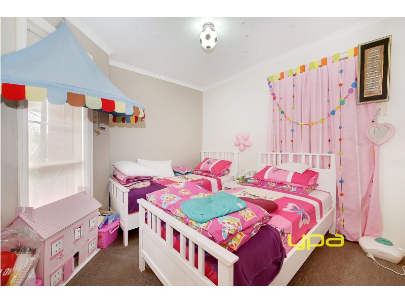 12 Honeysuckle Court, Meadow Heights VIC 3048