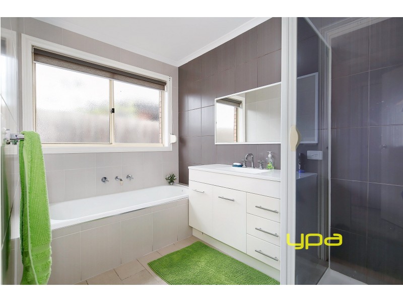 12 Honeysuckle Court, Meadow Heights VIC 3048