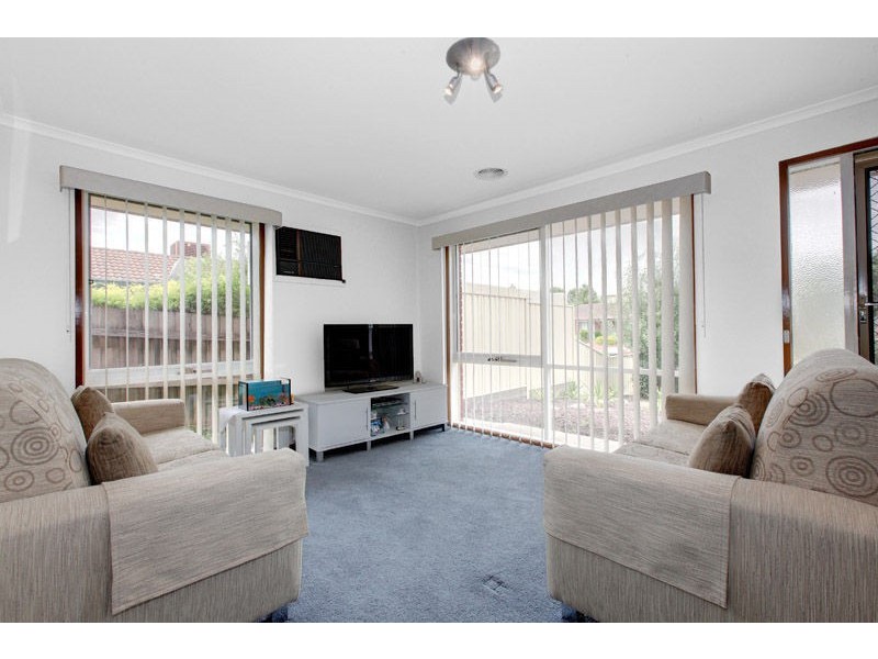 107 Cassinia Crescent, Meadow Heights VIC 3048