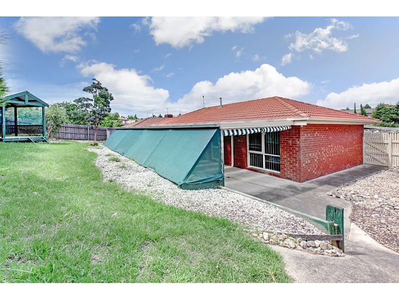 107 Cassinia Crescent, Meadow Heights VIC 3048