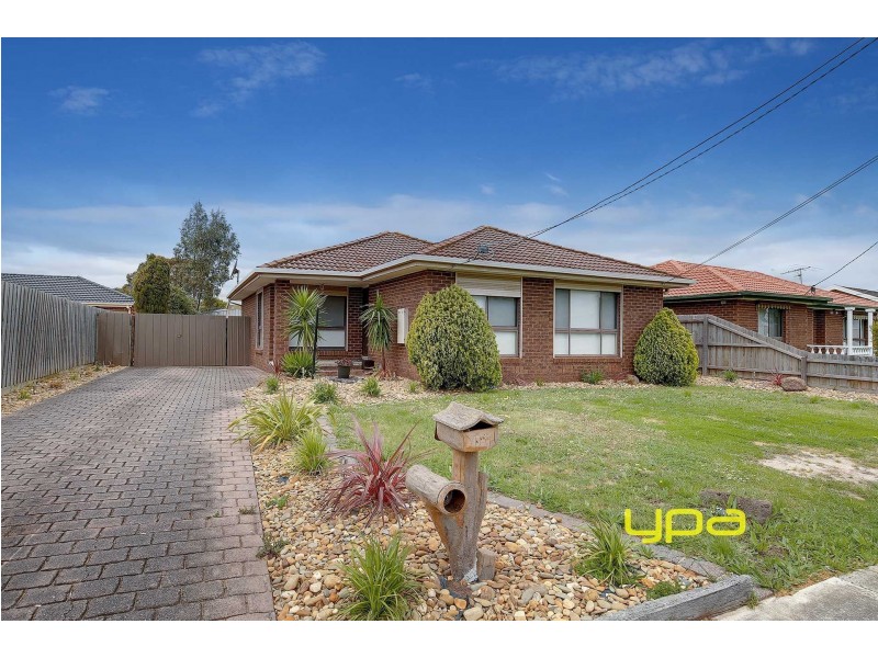 56 Malmsbury Drive, Meadow Heights VIC 3048