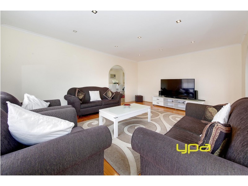 56 Malmsbury Drive, Meadow Heights VIC 3048