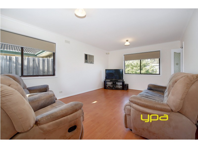4 Balook Court, Meadow Heights VIC 3048