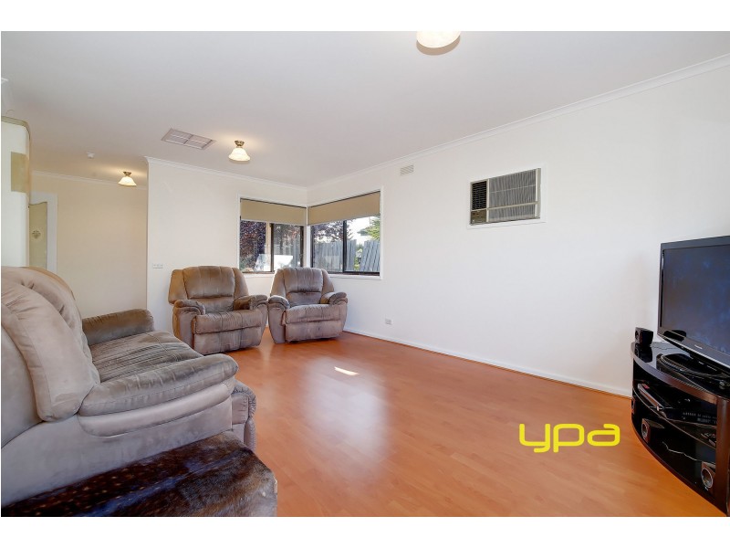 4 Balook Court, Meadow Heights VIC 3048