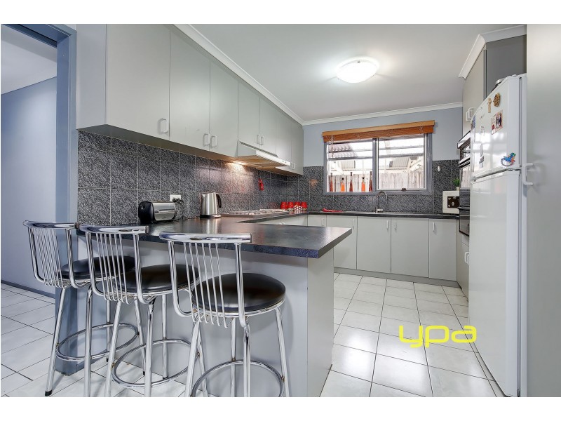 7 Hopkins Way, Meadow Heights VIC 3048