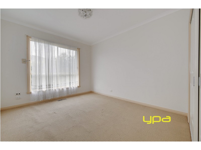 10 Lockwood Drive, Roxburgh Park VIC 3064