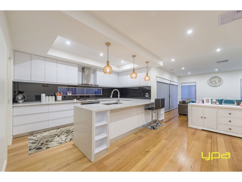 13 Veneto Grove, Greenvale VIC 3059