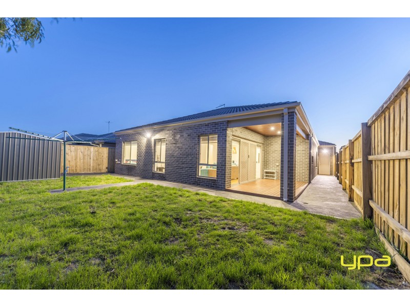 13 Veneto Grove, Greenvale VIC 3059