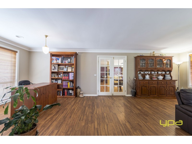 7 Tilley Walk, Roxburgh Park VIC 3064