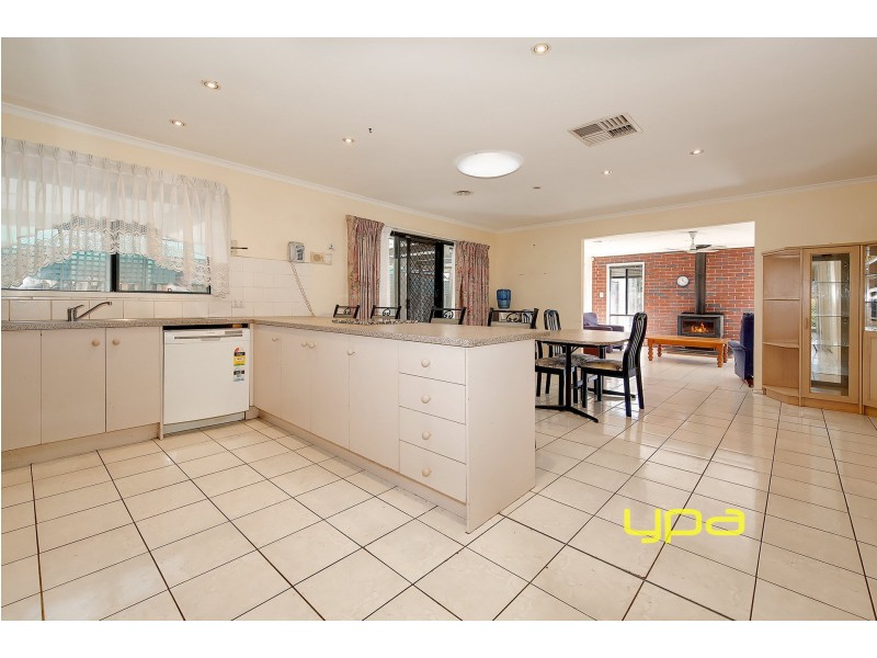 2 Moody Court, Roxburgh Park VIC 3064