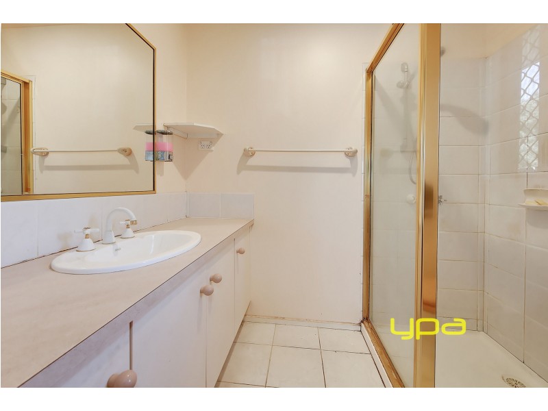 2 Moody Court, Roxburgh Park VIC 3064