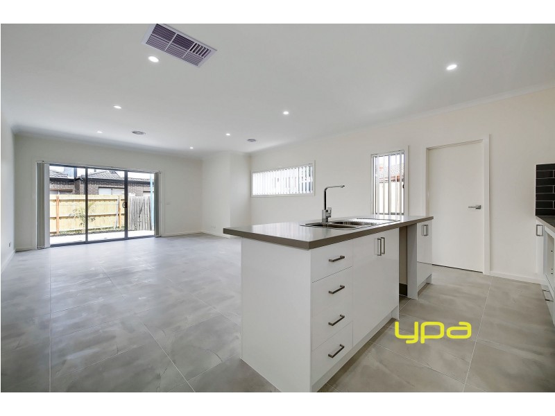 33 Buchan Street, Meadow Heights VIC 3048