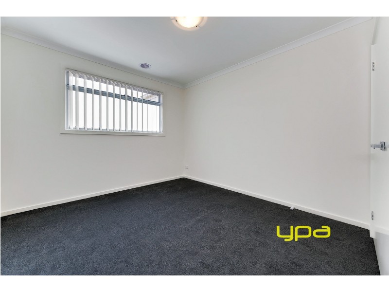 33 Buchan Street, Meadow Heights VIC 3048