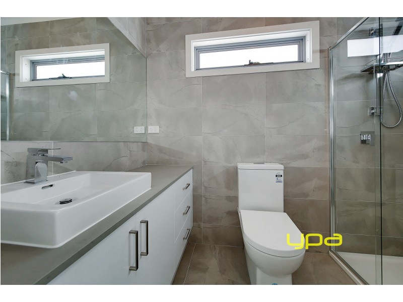 33 Buchan Street, Meadow Heights VIC 3048