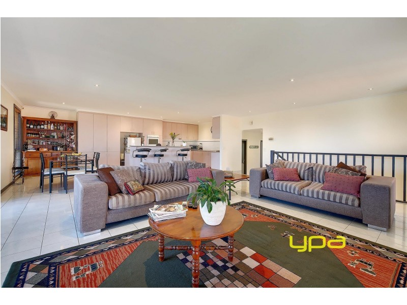 11  Redwood Close, Meadow Heights VIC 3048