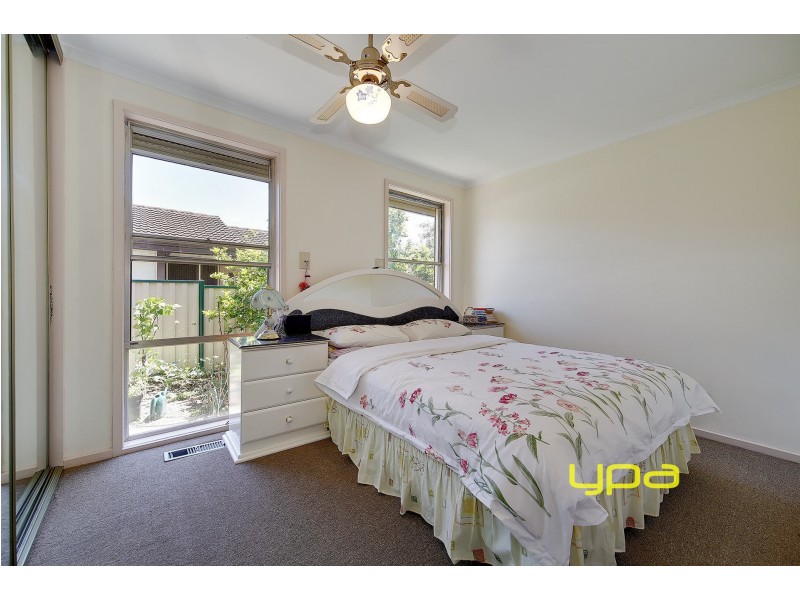 5 Karnak Crescent, Coolaroo VIC 3048