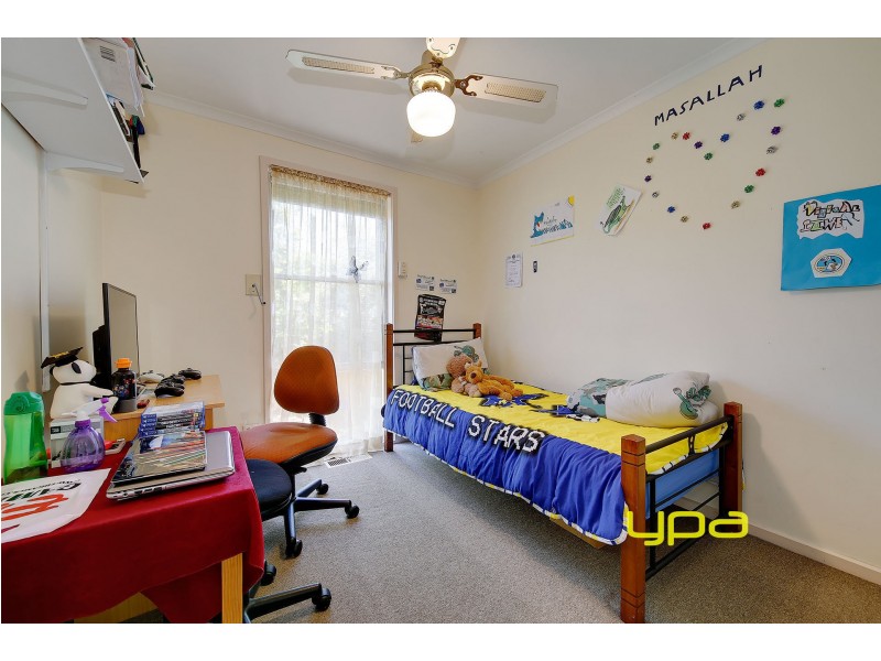 5 Karnak Crescent, Coolaroo VIC 3048