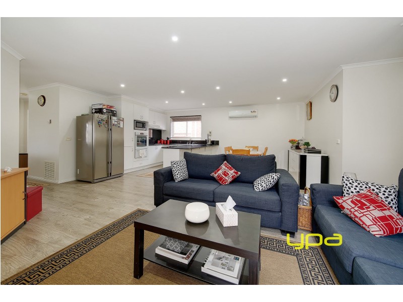 27 Eucalyptus Place, Meadow Heights VIC 3048