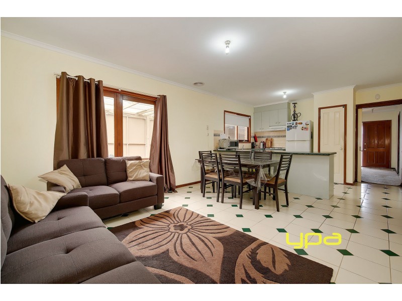 41 Rearden Crescent, Roxburgh Park VIC 3064